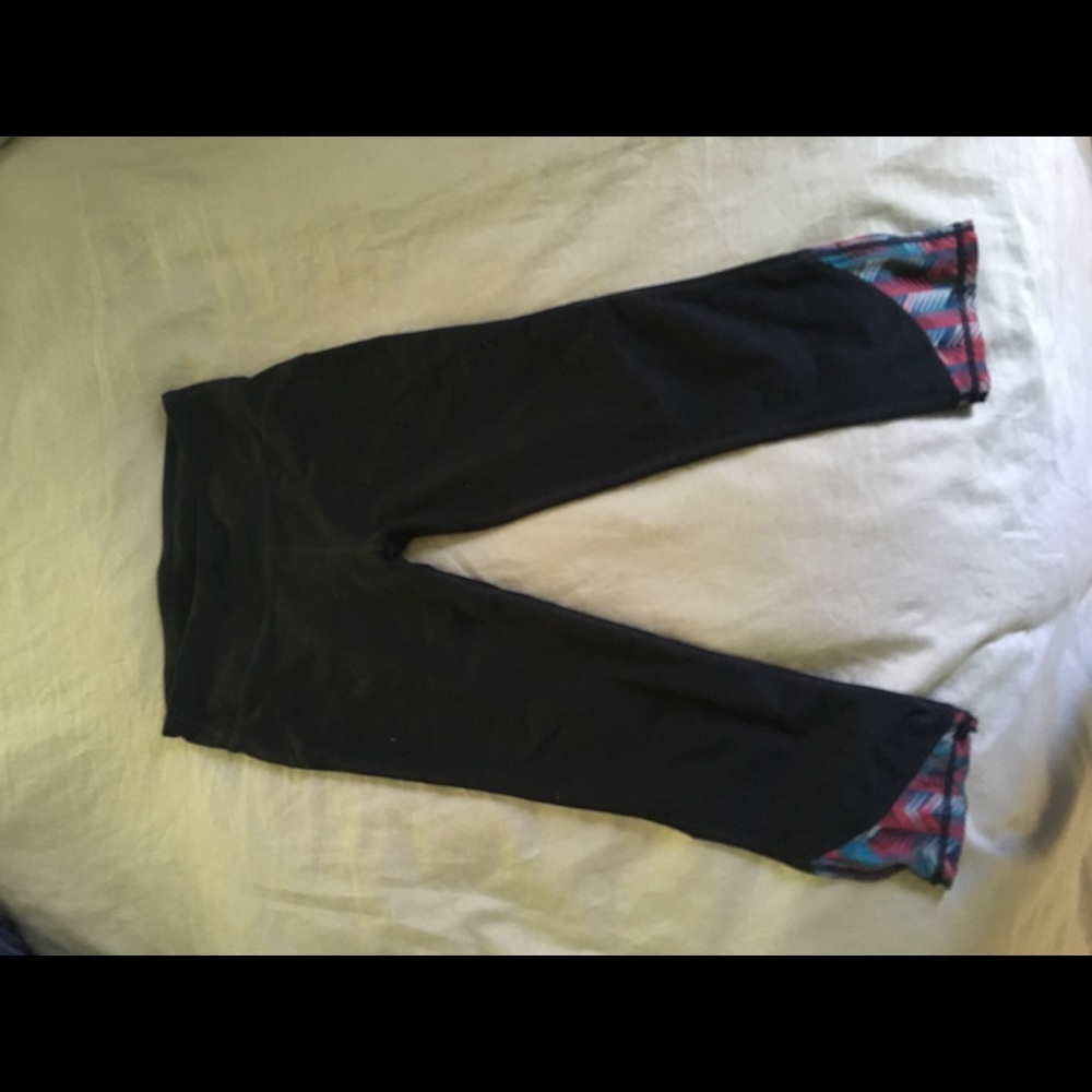 Fabletics Mari Capri. - Picture 3 of 4